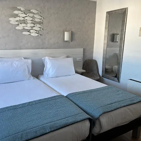 Le Mirage 3*